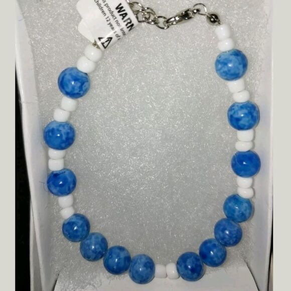 Handmade 7" bracelet with Glass Blue Beads and white seed spacers - Picture 1 of 1
